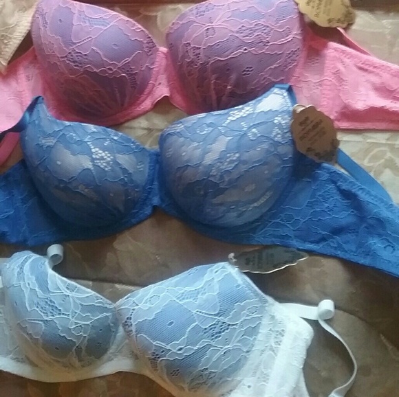 set of 5 bras - Picture 2 of 2